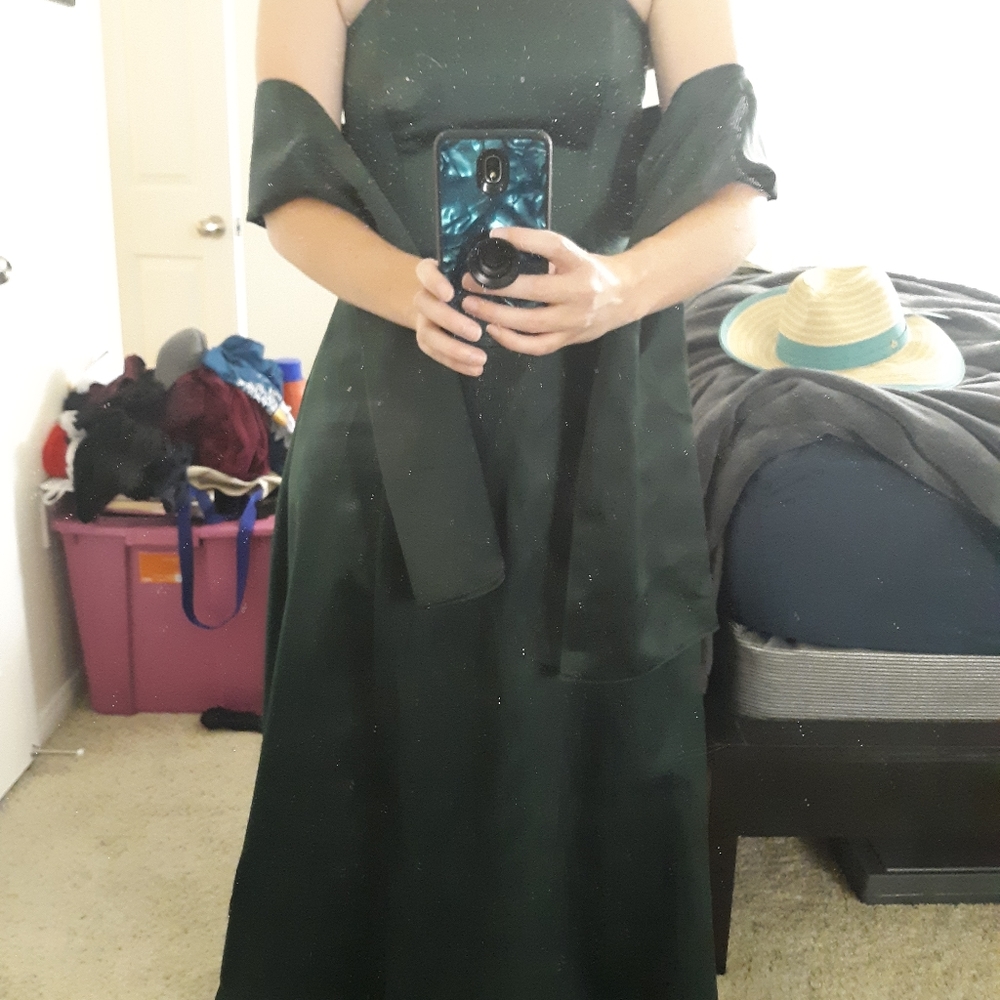 Forest Green prom dress by Michelangelo. Size 8